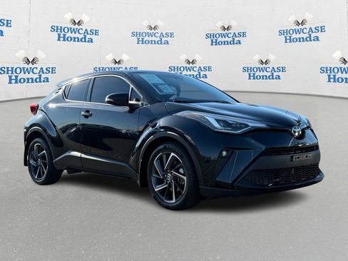 Used 2020 Toyota C-HR Limited image 10