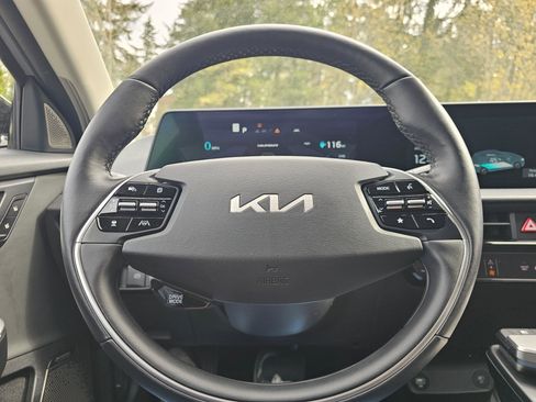 Used 2023 Kia EV6 Wind w/ Wind Technology Package image 21
