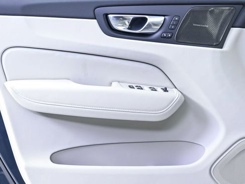 New 2026 Volvo XC60 B5 Ultra w/ Protection Package Premier image 6