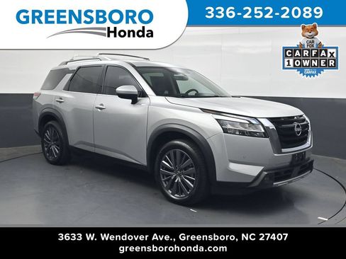 Used 2023 Nissan Pathfinder SL w/ SL Premium Package FWD image 1