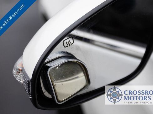 Used 2014 Toyota Avalon XLE Premium image 10