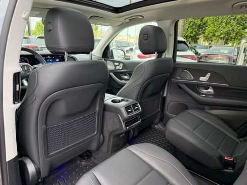 Certified 2026 Mercedes-Benz GLS 450 4MATIC image 25