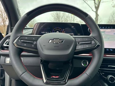 New 2026 Chevrolet Traverse RS w/ LPO, Floor Liner Package image 25