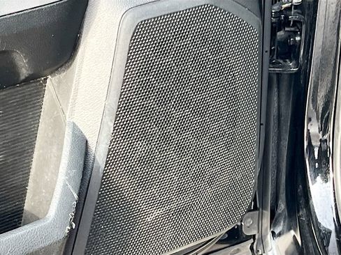 Used 2019 RAM 1500 Classic SLT AWD/4WD image 19