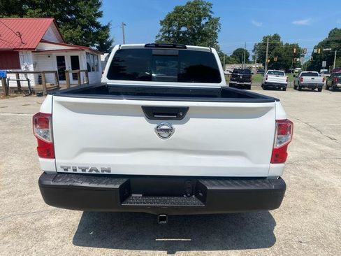 Used 2017 Nissan Titan S RWD image 3