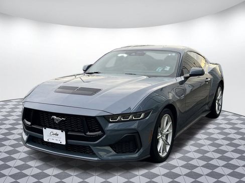 Used 2024 Ford Mustang GT Premium image 6