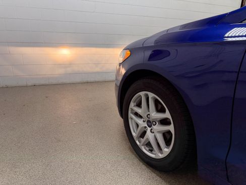 Used 2014 Ford Fusion SE FWD image 29