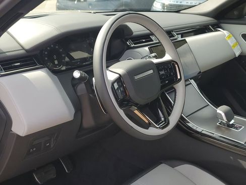 New 2026 Land Rover Range Rover Velar Dynamic SE image 10