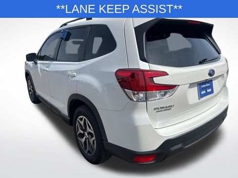 Used 2023 Subaru Forester Premium AWD/4WD image 5
