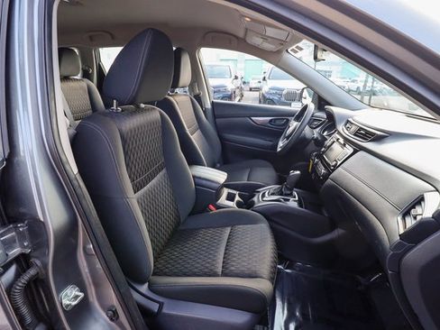 Used 2020 Nissan Rogue S image 45