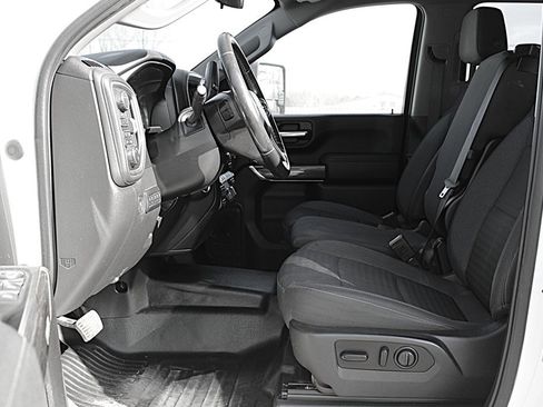 Used 2022 Chevrolet Silverado 3500 LT w/ Convenience Package image 3