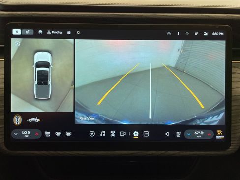 Used 2022 Rivian R1T Launch Edition image 21