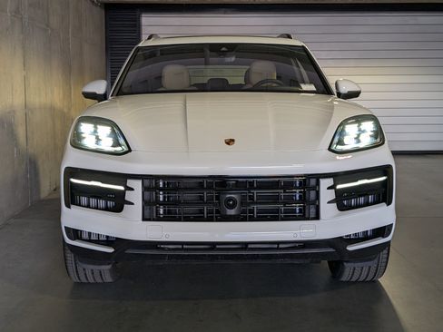 New 2026 Porsche Cayenne S image 12