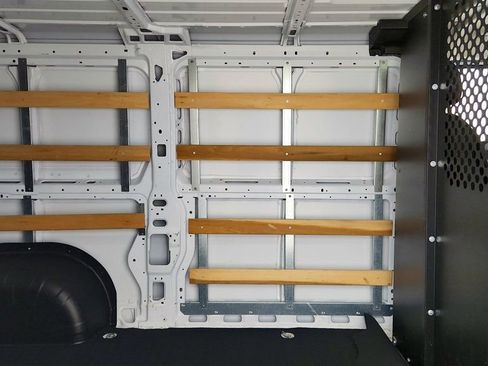 Used 2025 RAM ProMaster 2500 w/ U-Haul Equipment Group FWD image 23