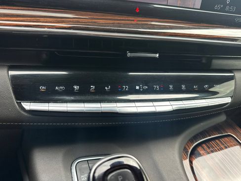 Used 2021 Cadillac Escalade Premium Luxury w/ Driver Assist Tech Package AWD/4WD image 28