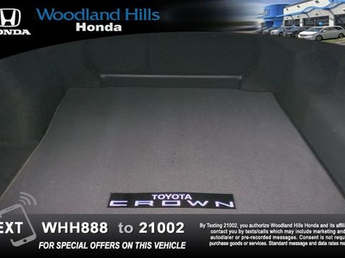 Used 2024 Toyota Crown w/ Carpet Mat Package (TMS) AWD/4WD image 21