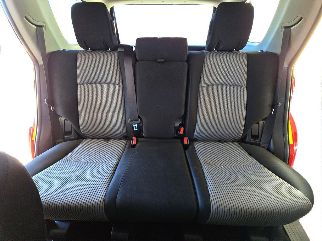 Used 2015 Toyota 4Runner SR5 AWD/4WD image 15