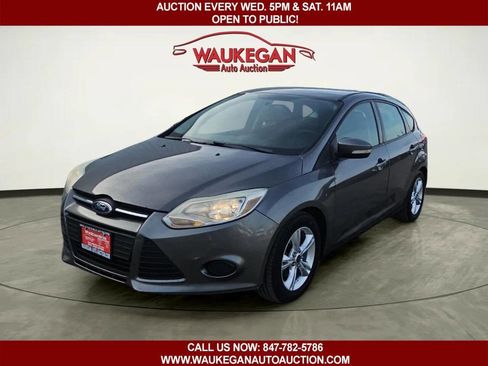 Used 2013 Ford Focus SE image 1
