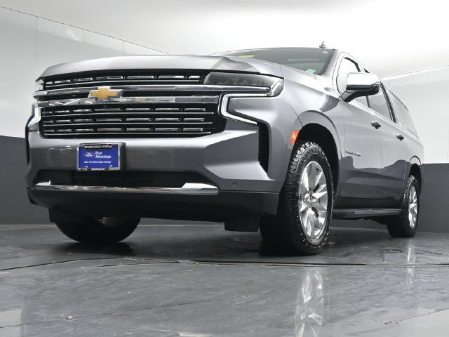 Used 2022 Chevrolet Suburban Premier AWD/4WD image 37