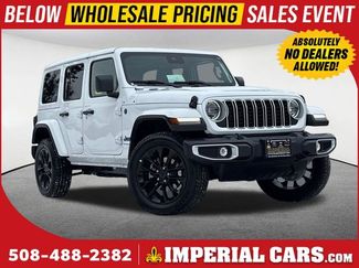 Used 2025 Jeep Wrangler Unlimited Sahara w/ Safety Group video 1