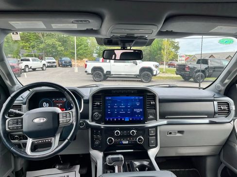 Used 2023 Ford F150 Limited image 18