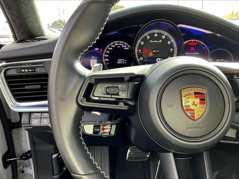 Used 2022 Porsche Panamera Turbo S image 19