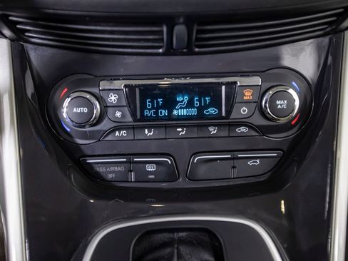 Used 2013 Ford C-MAX SEL FWD image 28
