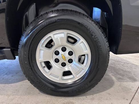 Used 2013 Chevrolet Suburban LT w/ Luxury Package AWD/4WD image 9