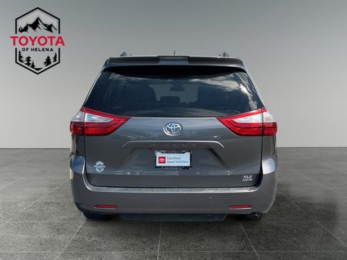 Certified 2018 Toyota Sienna XLE Premium AWD/4WD image 4