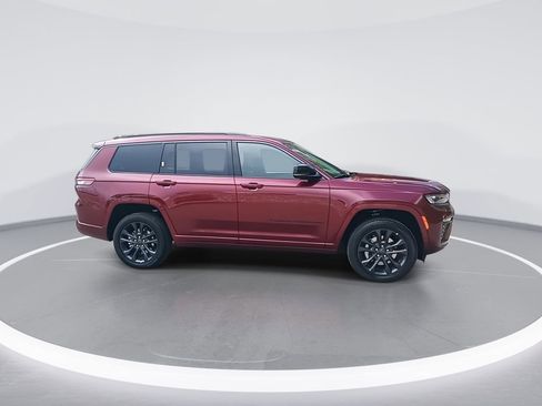 New 2026 Jeep Grand Cherokee L Limited AWD/4WD image 9