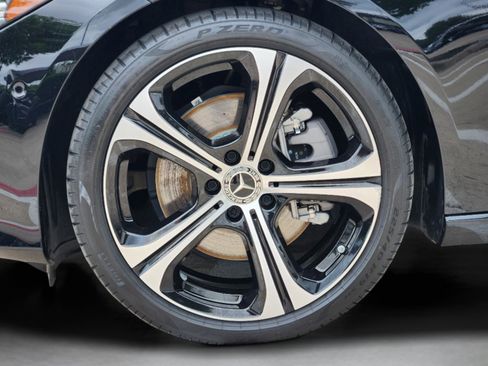 Used 2025 Mercedes-Benz C 300 Sedan image 30