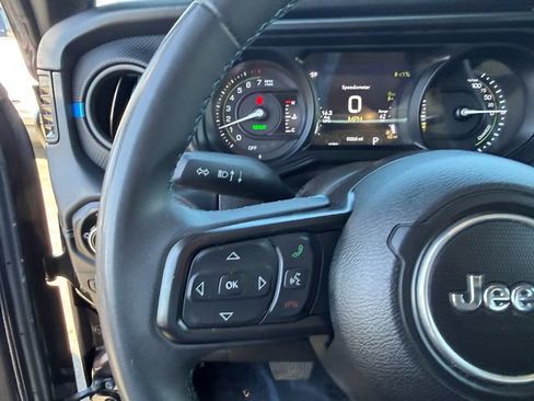 Used 2024 Jeep Wrangler Unlimited Rubicon 4xe AWD/4WD image 21