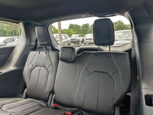 New 2026 Chrysler Voyager LX FWD image 30