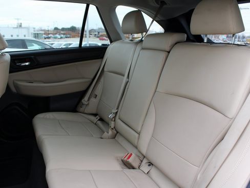 Used 2019 Subaru Outback 2.5i Limited w/ Popular Package #2 image 23