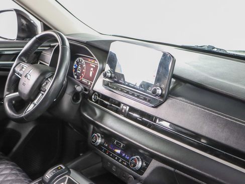 Used 2023 Mitsubishi Outlander SEL image 25