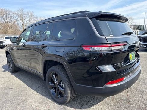 New 2026 Jeep Grand Cherokee L Limited w/ Limited Altitude Package AWD/4WD image 11