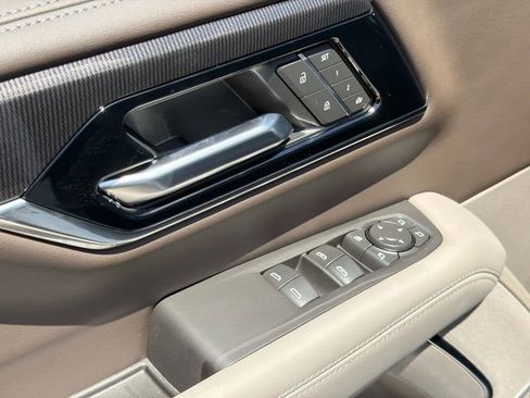 New 2026 GMC Yukon XL Elevation w/ Elevation Premium Package RWD image 18