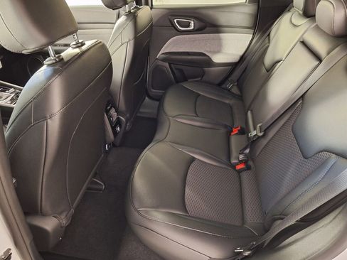 New 2026 Jeep Compass Latitude image 16