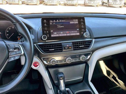 Used 2021 Honda Accord EX-L image 6