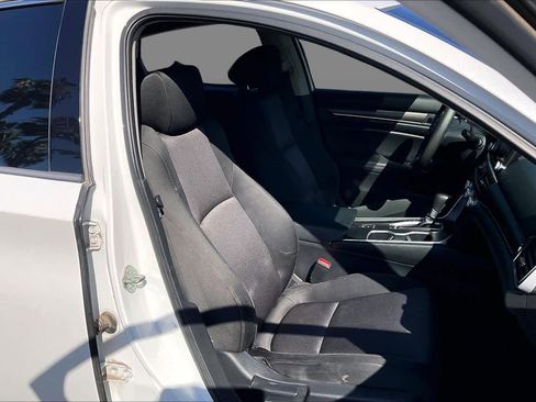 Used 2020 Honda Accord LX image 7