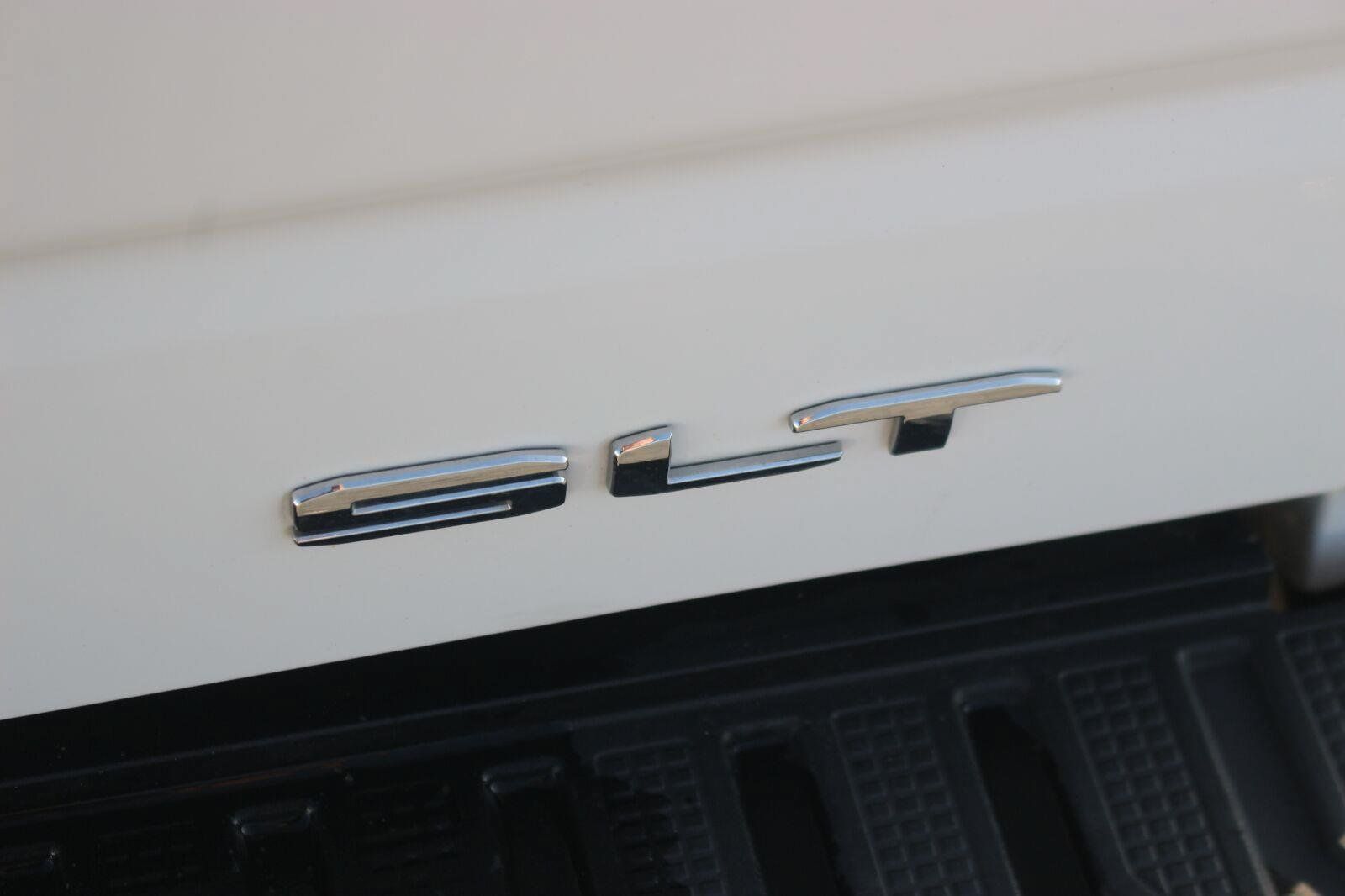 Used 2025 GMC Sierra 1500 SLT AWD/4WD image 12