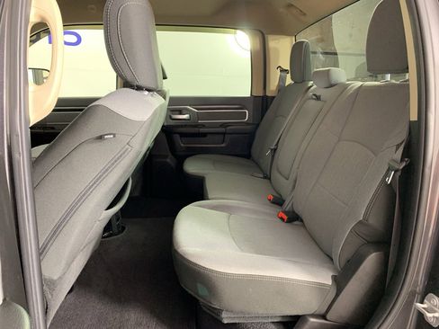 Used 2019 RAM 2500 Big Horn image 29