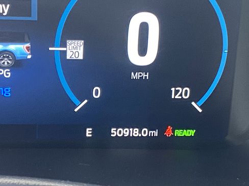 Used 2021 Ford F150 Lariat image 12