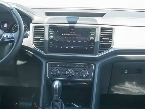 Used 2019 Volkswagen Atlas SE FWD image 11