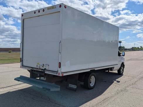 Used 2023 Ford E-450 and Econoline 450 Super Duty RWD image 8
