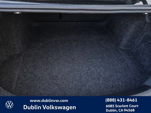 Certified 2025 Volkswagen Jetta SE FWD image 23