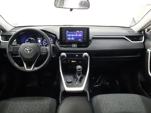 Used 2021 Toyota RAV4 XLE w/ XLE Grade Weather Package image 15