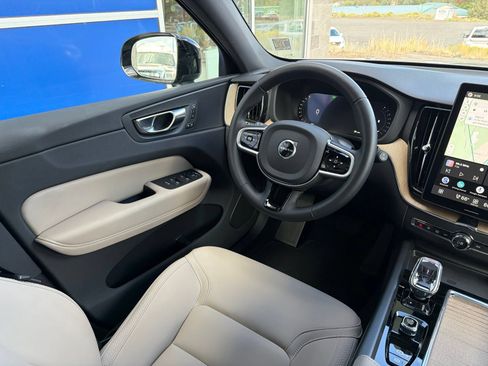 Used 2026 Volvo XC60 B5 Plus AWD/4WD image 12