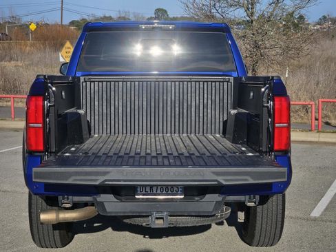 Used 2025 Toyota Tacoma TRD Off-Road w/ TRD Off Road Upgrade Package image 11