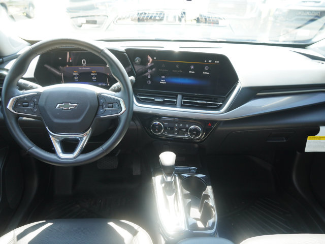 Used 2024 Chevrolet Trax ACTIV w/ Sunroof Package FWD image 14